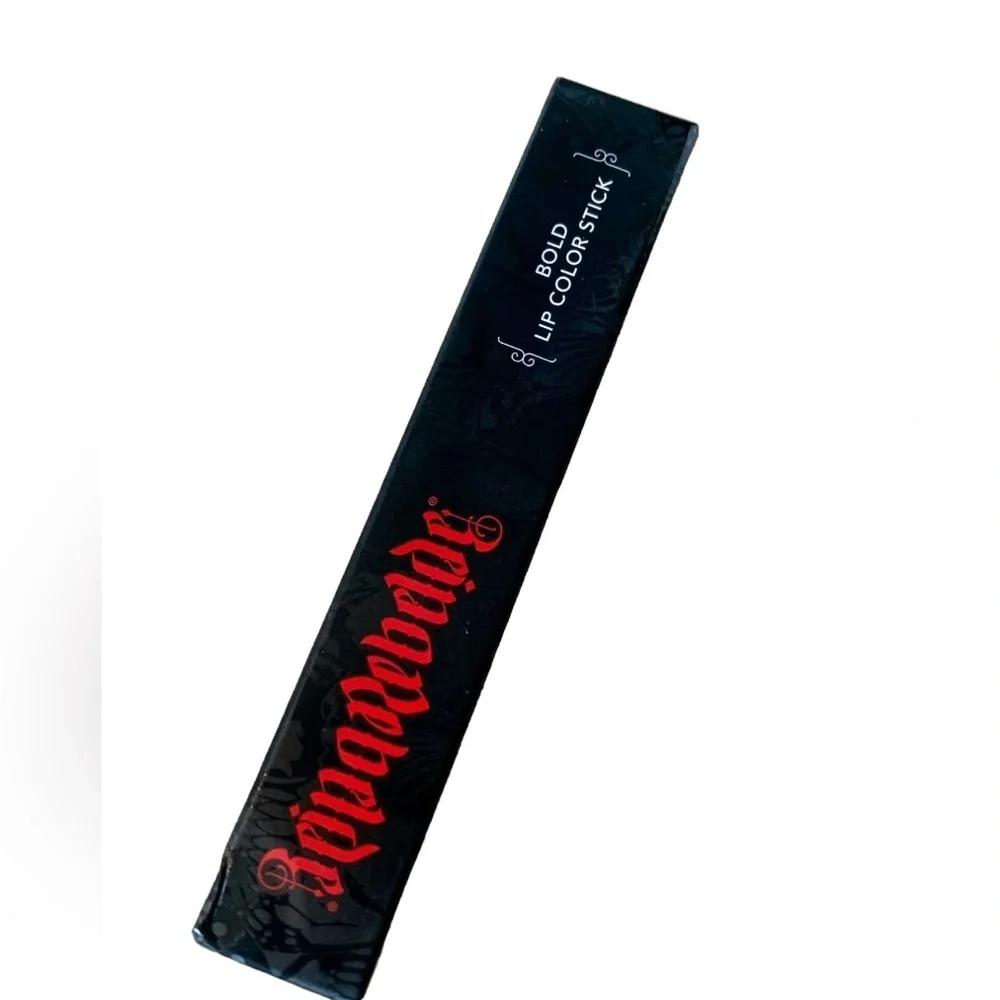 💎 REINA REBELDE Bold Lip Color Stick/Satin Lipstick Shade Divina